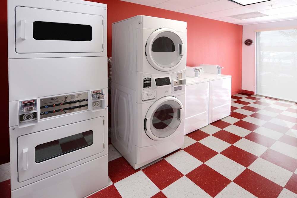 TownePlace Suites Houston Galleria Area - photo 30