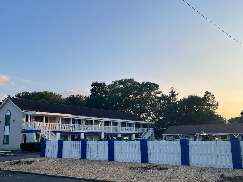 Point Pleasant Inn - photo 19