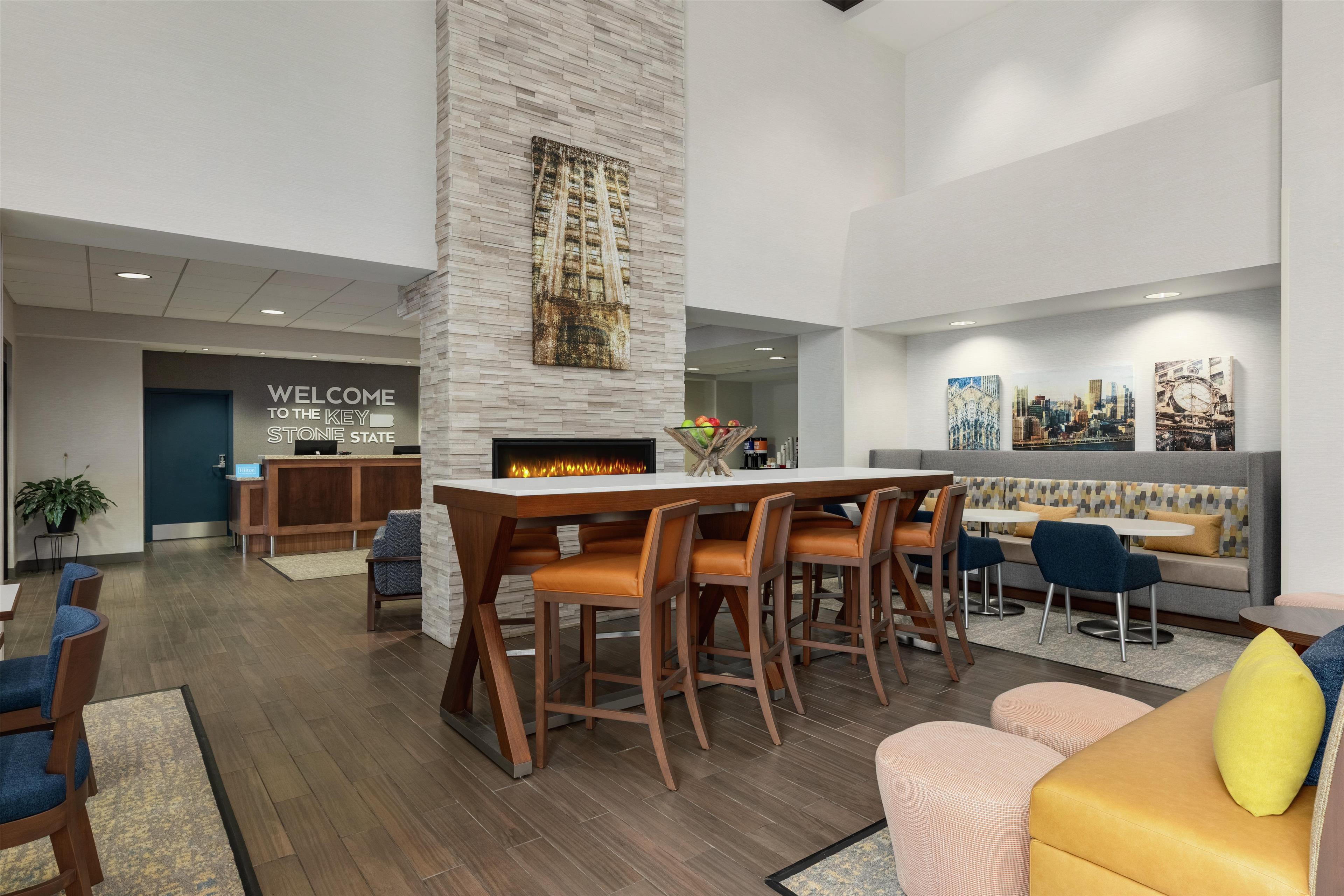 Hampton Inn & Suites Pittsburgh Harmarville - photo 5