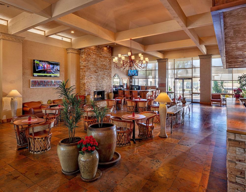 Pueblo Inn - photo 12