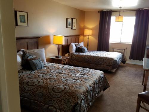 Antler Motel - photo 12