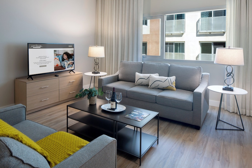 Art House Hotel - photo 18