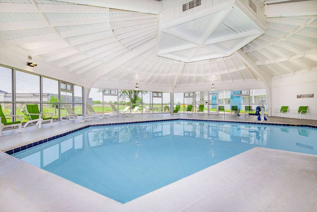 Hawthorn Extended Stay by Wyndham Wichita Airport - photo 11