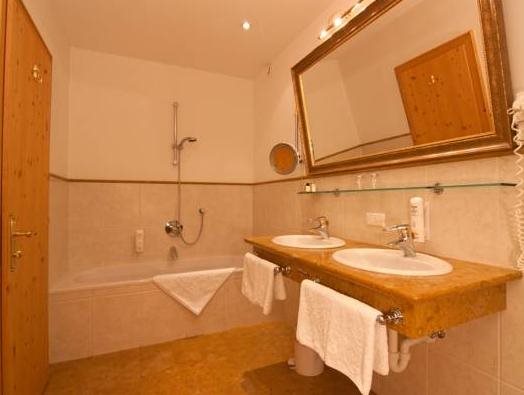 Hotel Sonnhof — Neustift Im Stubaital — photo 5