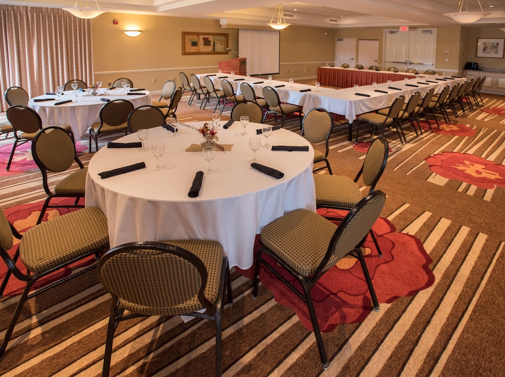 Hilton Garden Inn Wooster - photo 58