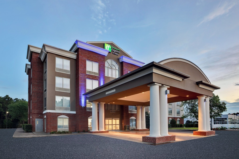 Holiday Inn Express & Suites W. Monroe by IHG - photo 36