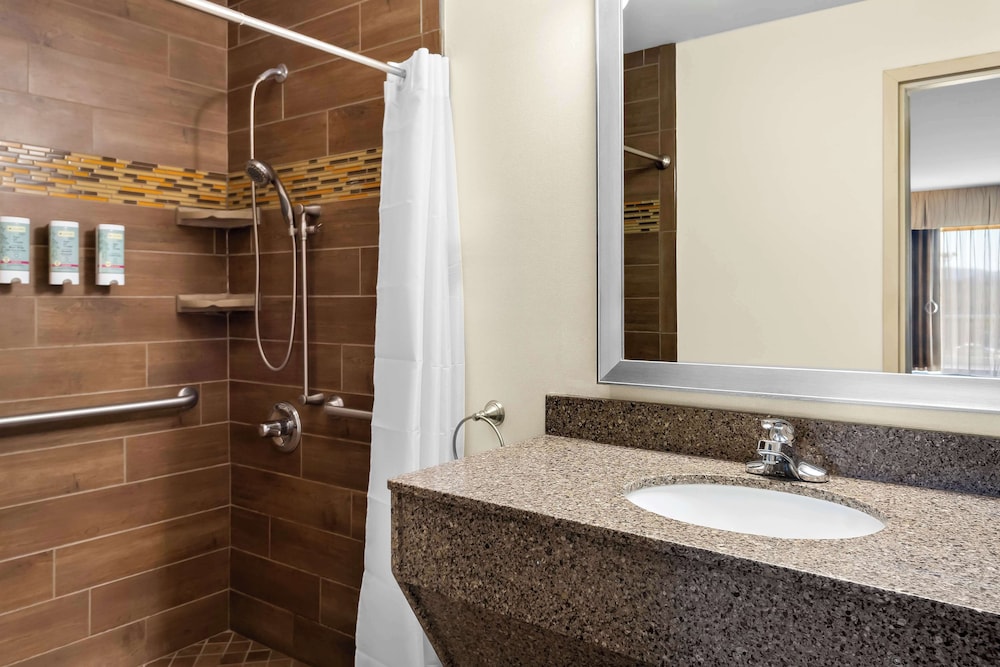 Best Western Newport Inn - photo 30