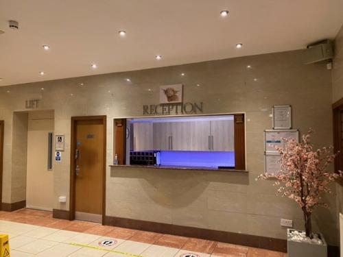 West Park Hotel — hotel in Clydebank