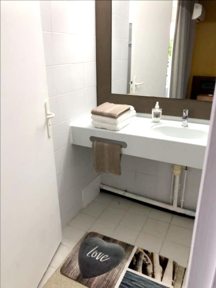 Studio in Saint fran ois With Pool Access Enclosed Garden and Wifi 2 km From the Beach — 4-Star Luxury Hotel in Saint-Francois, Guadeloupe