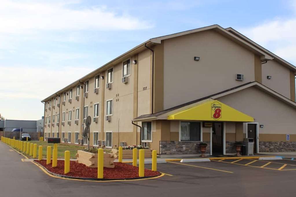 Super 8 by Wyndham Grand Rapids Wyoming - photo 2