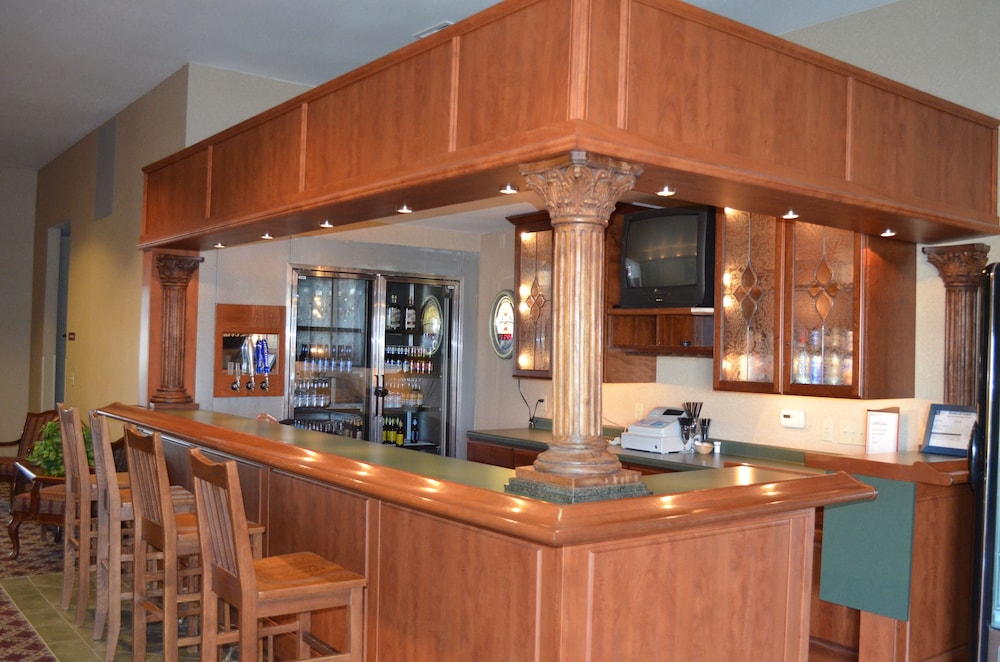 AmericInn by Wyndham Maquoketa - photo 20