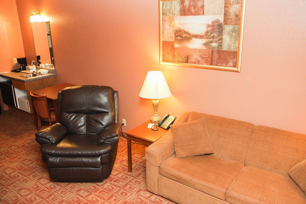 Norland Inn and Suites Roseau - photo 23