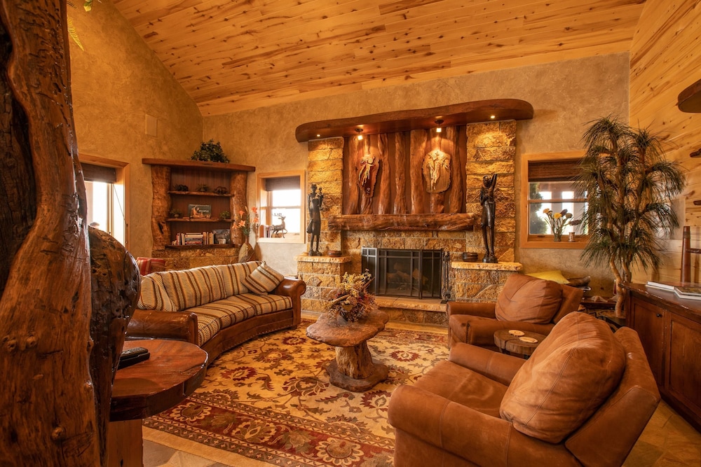 Cougar Ridge Resort LLC - photo 58