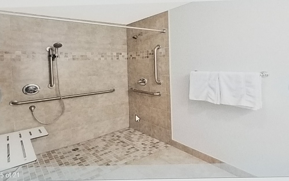Mayfair Inn Ontario Airport - photo 2