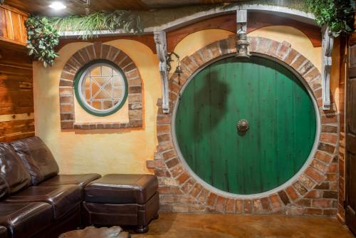 The Hobbit House Fantasy comes Home — 4-Star Luxury Hotel in Russellville, United States