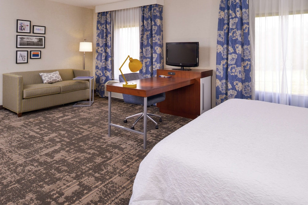 Hampton Inn & Suites Wilmington - photo 4