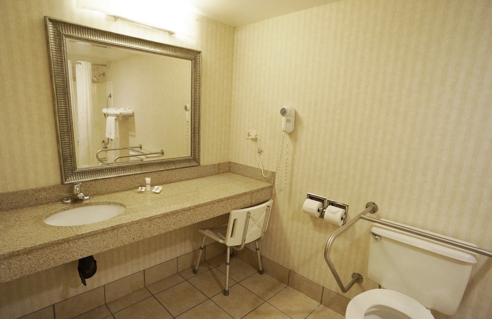 Red Roof Inn Gurnee Waukegan - photo 9