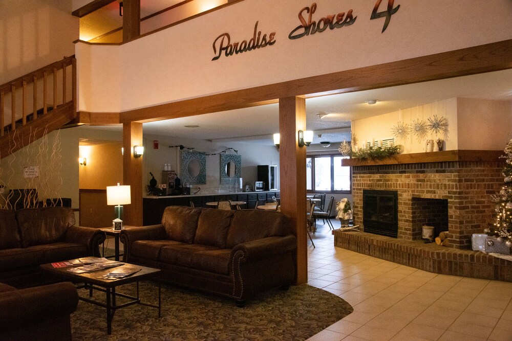 Paradise Shores Hotel - featured photo