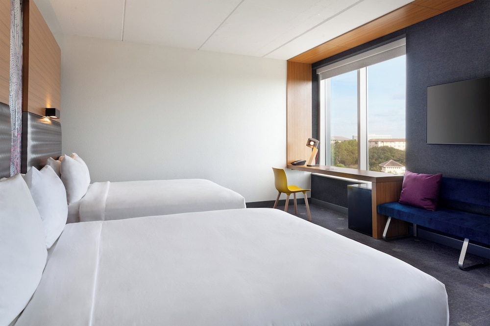 Aloft Jacksonville Tapestry Park - photo 9
