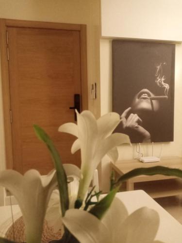 Downtown Stay 1Br near Tramway Parking — 4-Star Luxury Hotel in Casablanca, Morocco