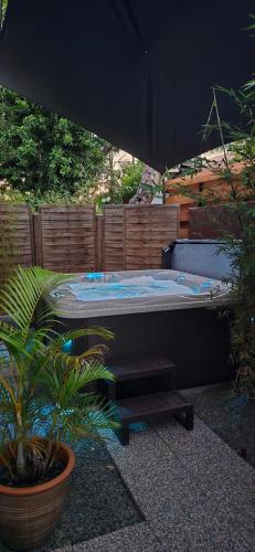 Entre Deux Vacances Bulles D’évasion in Unknown City, Réunion