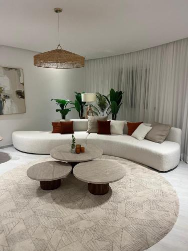 Incroyable 3 Room Pool 5 min de M Avenue — 4-Star Luxury Hotel in Marrakesh, Morocco