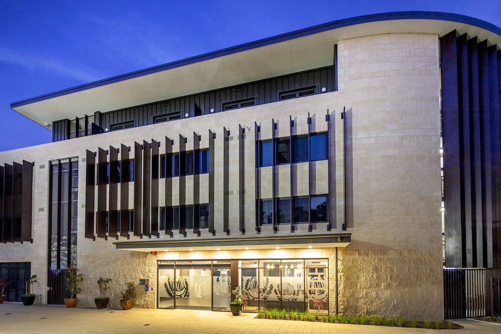 St Catherine's on Park — hotel in Crawley