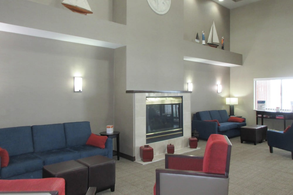 Comfort Inn Port Huron — Port Huron — photo 2