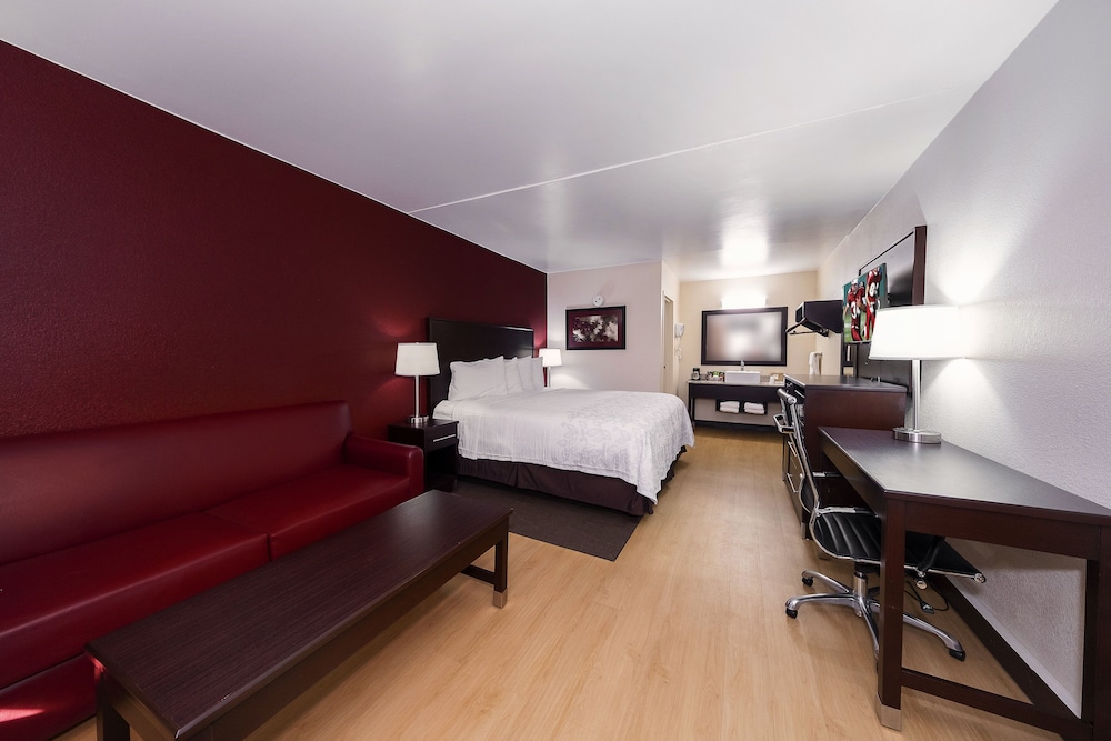 Red Roof Inn PLUS Huntsville Madison - photo 29