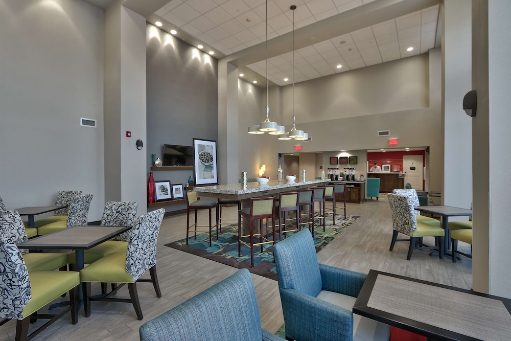 Hampton Inn & Suites Las Cruces I 10 - photo 52