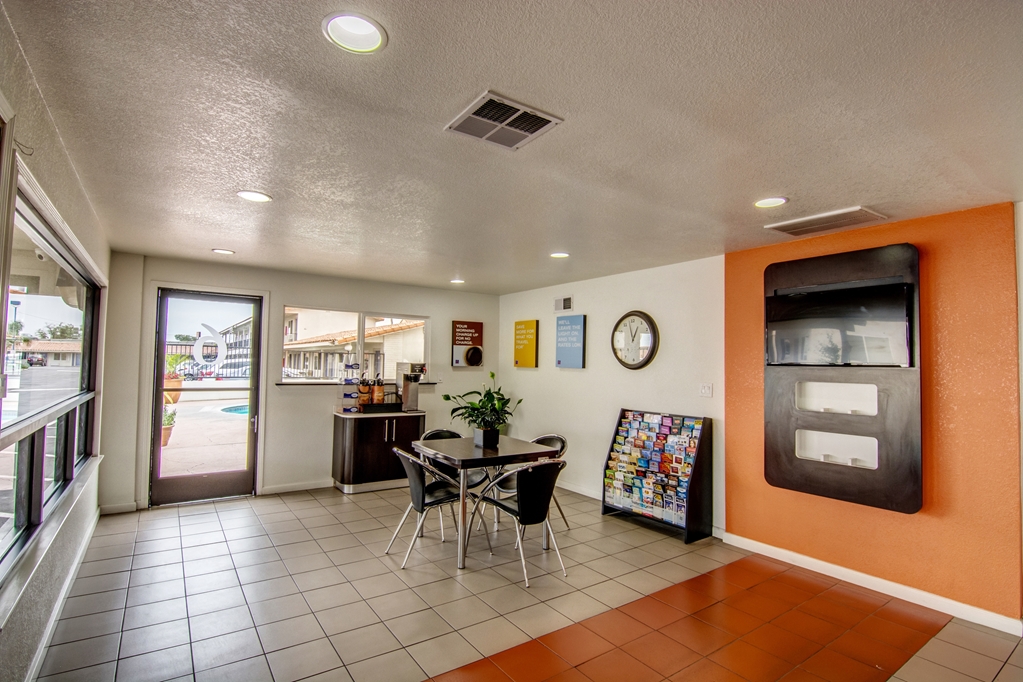 Motel 6 Manteca CA - photo 25