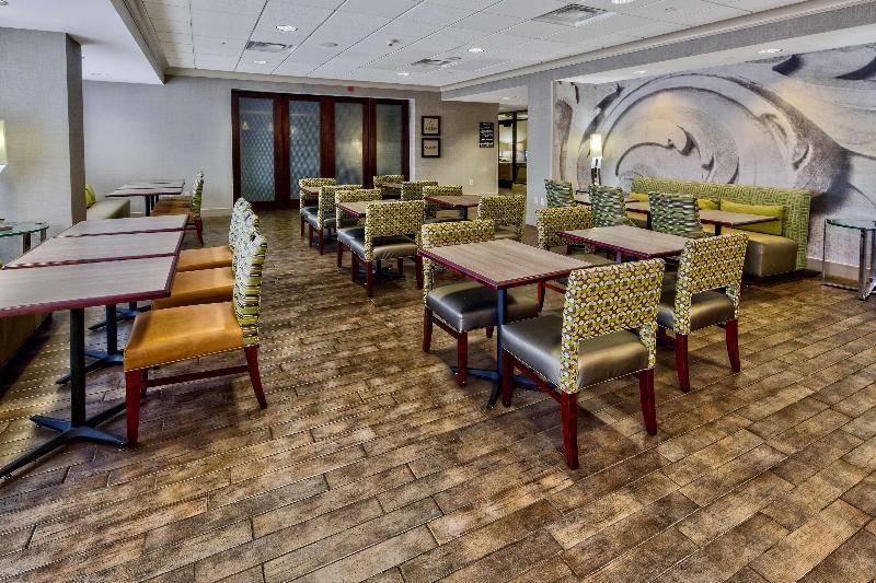 Hampton Inn Rochester Irondequoit - photo 10