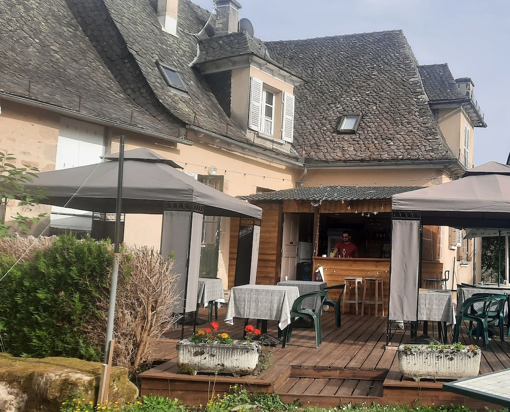 Auberge St Julien Aux Bois — Argentat