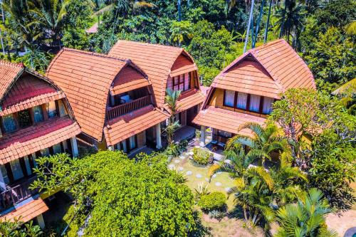Danapati 4 BR Private Pool Villa — 4-Star Luxury Hotel in Ubud, Indonesia
