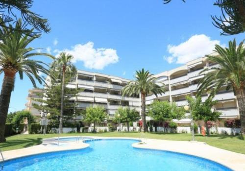 Cambrils Regata Apartamento junto el mar — 4-Star Luxury Hotel in Cambrils, Spain