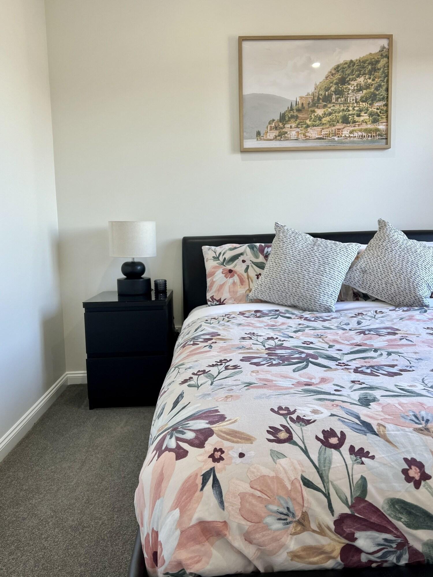 Tuscan Villa in Myrtleford — 4-Star Luxury Hotel in Myrtleford, Australia