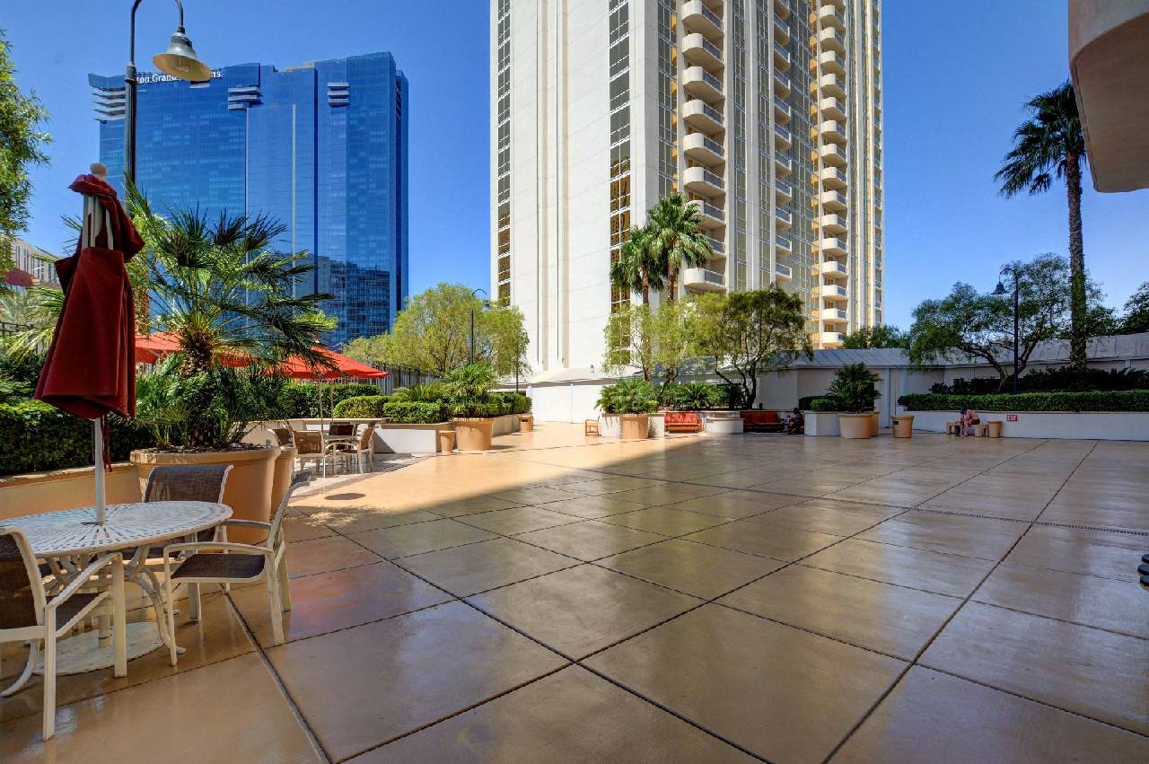 BlueChip at The Signature - photo 13