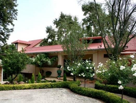 Sandton Lodge Bryanston — 4-Star Luxury Hotel in Johannesburg, South Africa