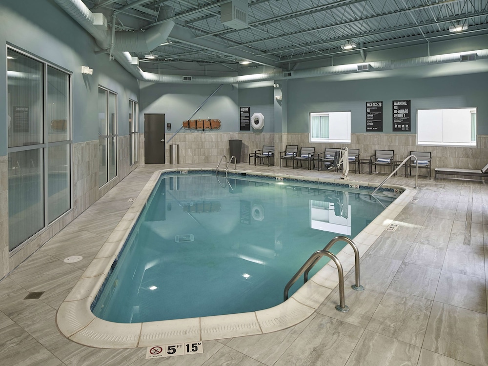 Hilton Cincinnati Airport - photo 21