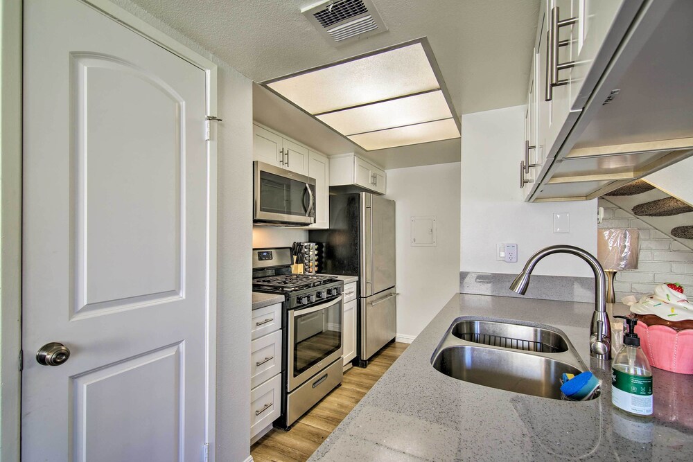 Palm Desert Resort style Living: Dog Friendly - photo 8