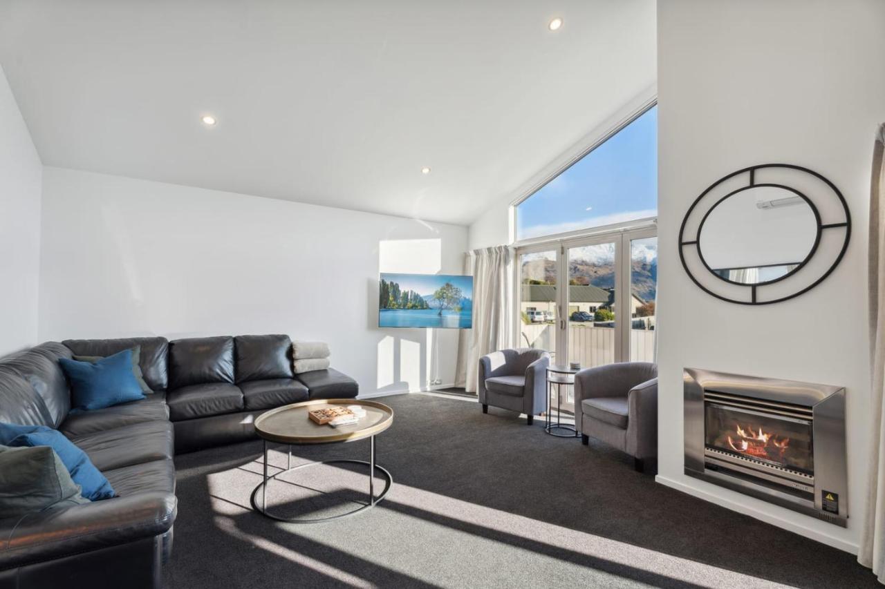 Alpine Retreat — 4-Star Luxury Hotel in Wanaka, New Zealand