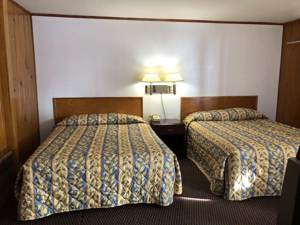 Sun 'N Snow Hotel - photo 28