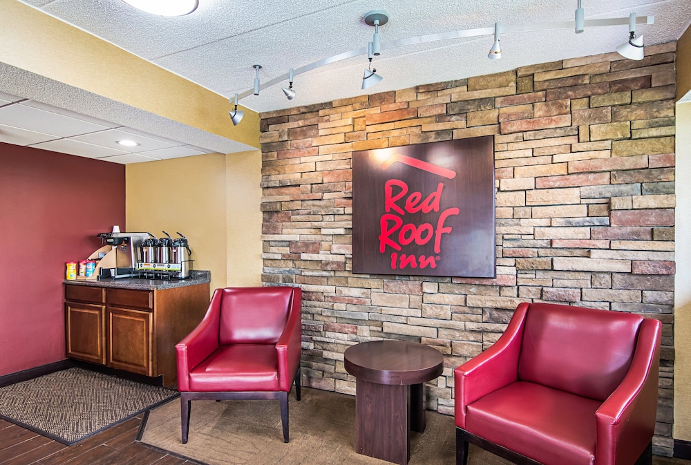 Red Roof Inn Hampton Coliseum and Convention Center - photo 20