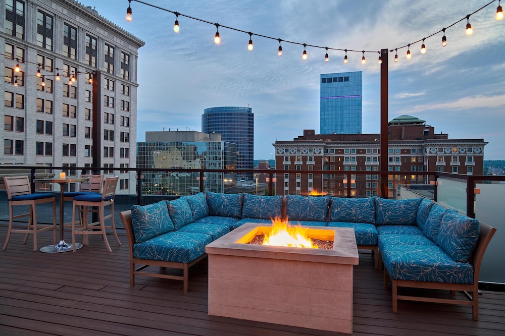 Homewood Suites by Hilton Grand Rapids Downtown - photo 71