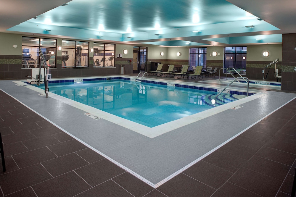 Hampton Inn & Suites Syracuse North Airport Area - photo 54