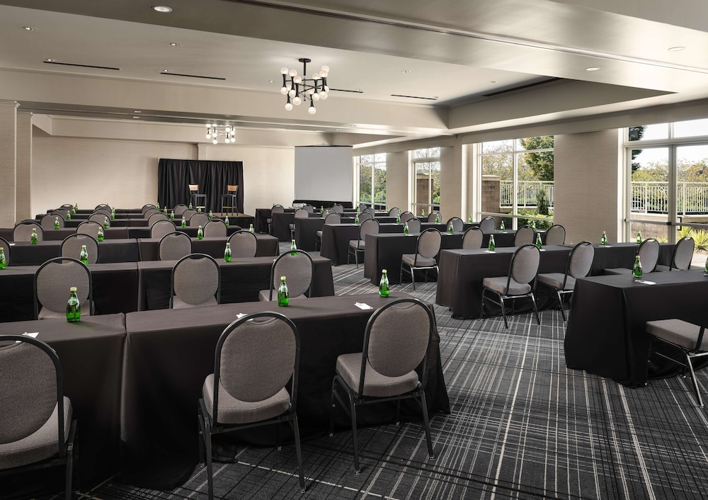 Hilton Charlotte Airport - photo 57