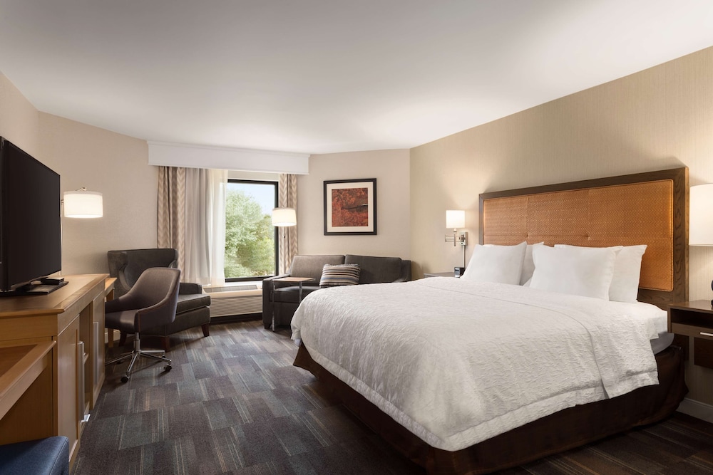 Hampton Inn by Hilton Fort Smith - photo 9