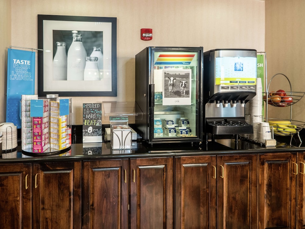 Hampton Inn Spring Lake Fayetteville - photo 66