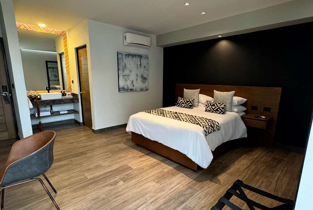 Guest room