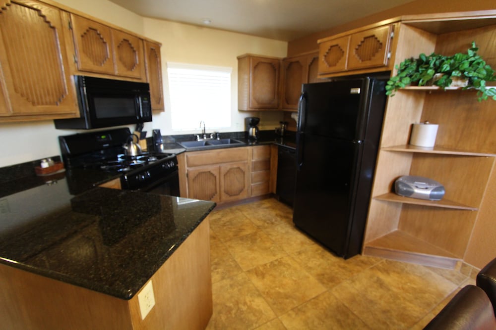 Sedona Springs Resort - photo 13